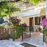 Apartament Tasoula & Nikiana