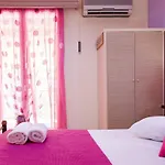 Tasoula &