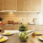 Apartament Tasoula & *
