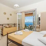 Tasoula & Apartament Nikiana